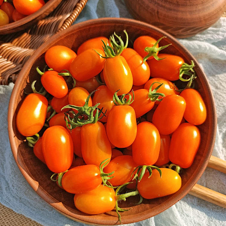 Фото Помидор черри Ваниль F1