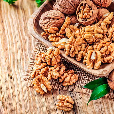 Грецкий орех Урожайный